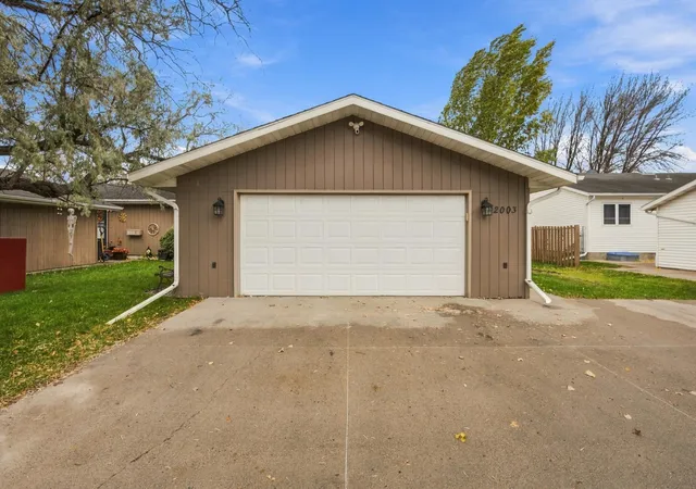 Photo 2 of Townhouse for sale at 2003 32nd Avenue S, Fargo, ND 58103 | MLS# 7164532 | Listing updated on 2026-10-26