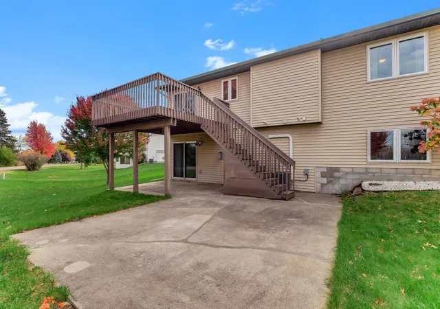 Photo 3 of Single family home for sale at 1730 Patricks Bay, Faribault, MN 55021 | MLS# 7164533 | Listing updated on 2026-10-27