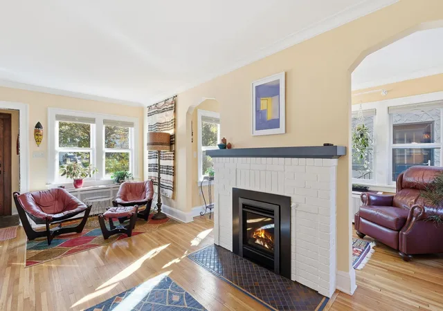 Photo 3 of Single family home for sale at 377 Woodlawn Ave, Saint Paul, MN 55105 | MLS# 7164560 | Listing updated on 2026-10-27