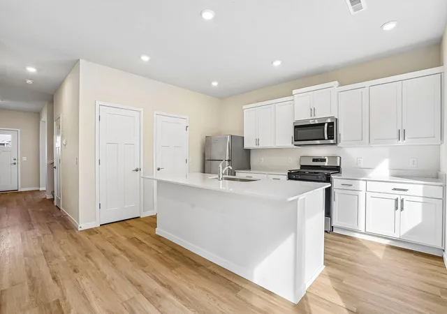 Photo 1 of Single family home for sale at 820 Sycamore Pl N, Cambridge, MN 55008 | MLS# 7164564 | Listing updated on 2026-10-29