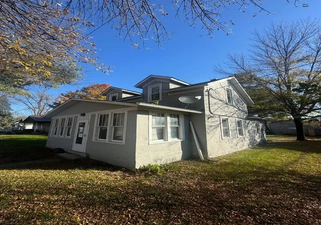 Photo 1 of Single family home for sale at 22 Hickory St N, Lester Prairie, MN 55354 | MLS# 7164565 | Listing updated on 2026-10-29