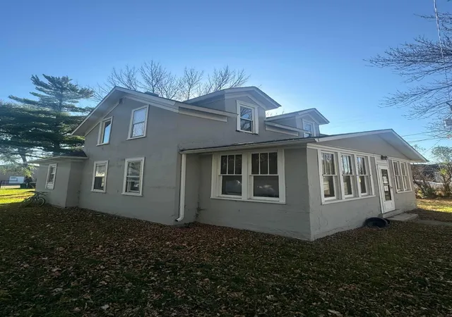 Photo 3 of Single family home for sale at 22 Hickory St N, Lester Prairie, MN 55354 | MLS# 7164565 | Listing updated on 2026-10-29