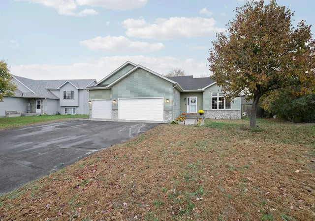 Photo 1 of Single family home for sale at 799 Harrison Dr, Big Lake, MN 55309 | MLS# 7164581 | Listing updated on 2026-10-28