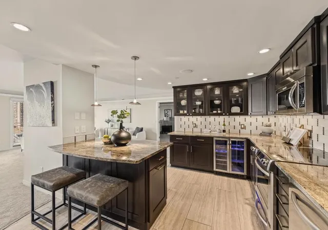 Photo 3 of Condo for sale at 1225 Lasalle Ave #1503, Minneapolis, MN 55403 | MLS# 7164646 | Listing updated on 2026-10-29
