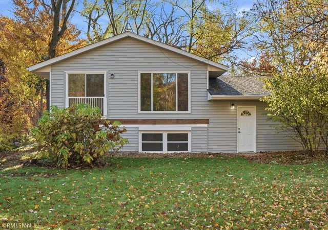 Photo 3 of Single family home for sale at 311 Burlington Rd, Saint Paul, MN 55119 | MLS# 7164665 | Listing updated on 2026-10-31