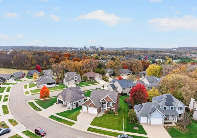 Photo 2 of Single family home for sale at 2403 Tee Time Rd SE, Rochester, MN 55904 | MLS# 7164681 | Listing updated on 2026-10-27