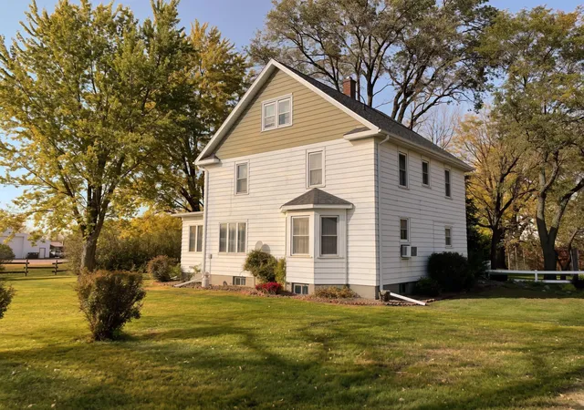 Photo 1 of Single family home for sale at 38956 County Rd 24, Springfield, MN 56087 | MLS# 7164690 | Listing updated on 2026-10-28