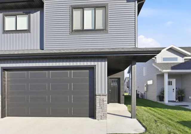 Photo 2 of Single family home for sale at 7042 67th Street S, Horace, ND 58047 | MLS# 7164711 | Listing updated on 2026-10-26