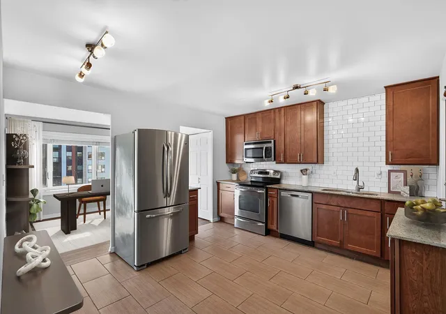 Photo 3 of Condo for sale at 6450 York Ave S #500, Minneapolis, MN 55435 | MLS# 7164713 | Listing updated on 2026-10-28