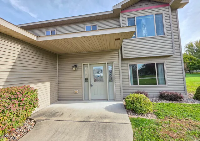 Photo 1 of Single family home for sale at 105 Taylor Cir, Le Sueur, MN 56058 | MLS# 7164714 | Listing updated on 2026-10-28