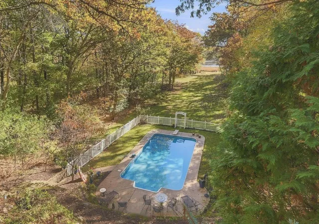 Photo 4 of Single family home for sale at 96 Many Levels Rd, Saint Paul, MN 55110 | MLS# 7164719 | Listing updated on 2026-10-30