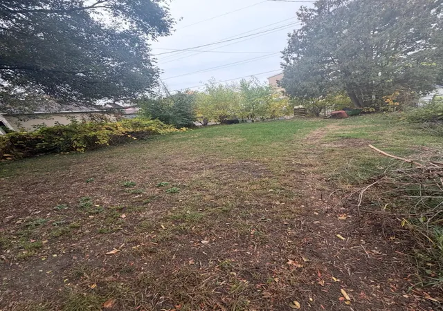 Photo 4 of Single family home for sale at 914 Fuller Ave, Saint Paul, MN 55104 | MLS# 7164727 | Listing updated on 2026-10-28