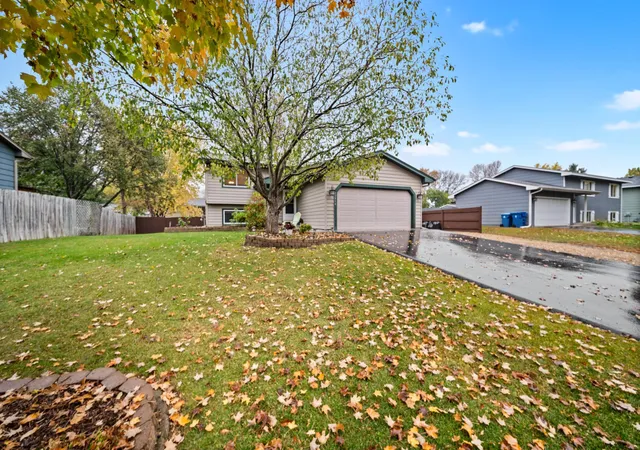 Photo 1 of Single family home for sale at 12848 Belle Aire Dr, Champlin, MN 55316 | MLS# 7164773 | Listing updated on 2026-10-26