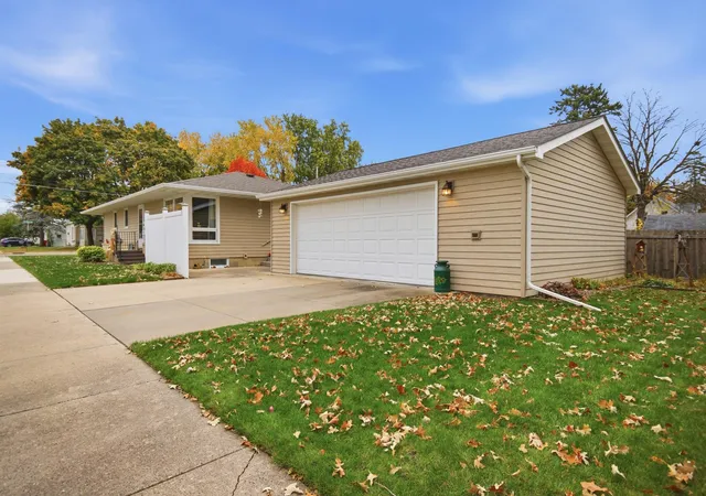 Photo 2 of Single family home for sale at 610 8th Street NW, Austin, MN 55912 | MLS# 7164806 | Listing updated on 2026-10-30