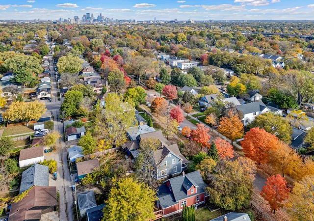 Photo 3 of Single family home for sale at 4326 Pleasant Ave, Minneapolis, MN 55409 | MLS# 7164822 | Listing updated on 2026-10-28