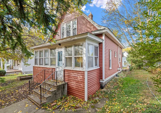 Photo 3 of Single family home for sale at 4326 Pleasant Ave, Minneapolis, MN 55409 | MLS# 7164822 | Listing updated on 2026-10-28