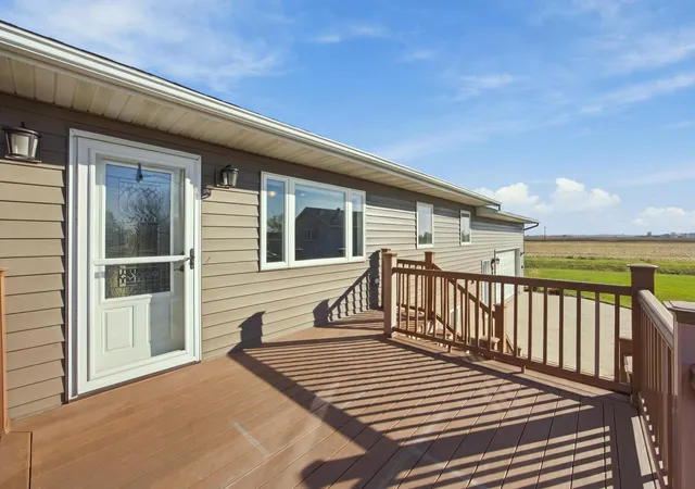Photo 2 of Single family home for sale at 310 Jefferson Ct, Breckenridge, MN 56520 | MLS# 7164824 | Listing updated on 2026-10-28