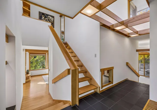 Photo 4 of Single family home for sale at 2 Salem Ln, Saint Paul, MN 55118 | MLS# 7164852 | Listing updated on 2026-10-31