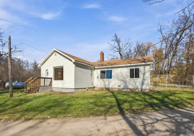 Photo 1 of Single family home for sale at 21289 County Hwy 21, Detroit Lakes, MN 56501 | MLS# 7164870 | Listing updated on 2026-10-29