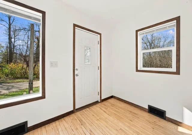 Photo 4 of Single family home for sale at 21289 County Hwy 21, Detroit Lakes, MN 56501 | MLS# 7164870 | Listing updated on 2026-10-29