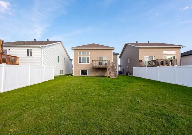 Photo 3 of Single family home for sale at 1558 68th Avenue S, Fargo, ND 58104 | MLS# 7164894 | Listing updated on 2026-10-27