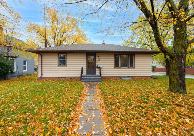 Single family home for sale at 702 9th Avenue N, Saint Cloud, MN 56303 | MLS# 7164936