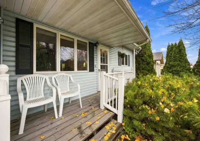 Photo 2 of Townhouse for sale at 596 5th Street SE, Mayville, ND 58257 | MLS# 7165016 | Listing updated on 2026-10-29