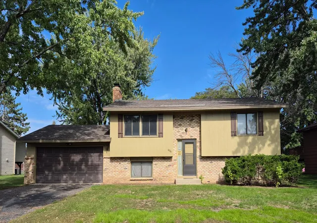 Single family home for sale at 6024 72nd Avenue N, Minneapolis, MN 55429 | MLS# 7165038