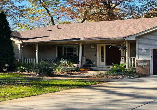 Photo 2 of Single family home for sale at 1931 Jenkins St NE, Cedar, MN 55011 | MLS# 7165049 | Listing updated on 2026-10-28