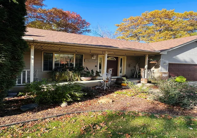 Photo 4 of Single family home for sale at 1931 Jenkins St NE, Cedar, MN 55011 | MLS# 7165049 | Listing updated on 2026-10-28