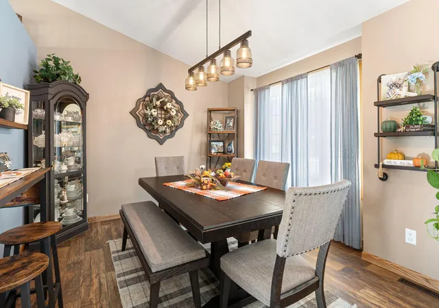 Photo 4 of Single family home for sale at 828 Lancer Dr NE, Owatonna, MN 55060 | MLS# 7165051 | Listing updated on 2026-10-27