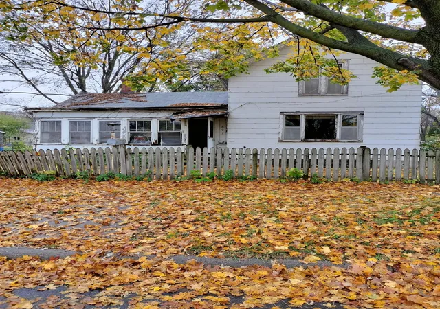 Single family home for sale at 802 Tyler St, Hastings, MN 55033 | MLS# 7165118