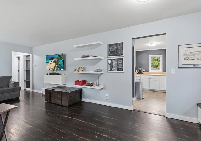 Photo 3 of Single family home for sale at 10000 Colfax Ave S, Minneapolis, MN 55431 | MLS# 7165138 | Listing updated on 2026-10-28
