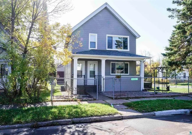 Photo 1 of Multi family home for sale at 3226 Vernon St, Duluth, MN 55806 | MLS# 7165145 | Listing updated on 2026-10-28