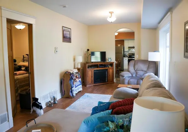 Photo 4 of House for sale at 3226 Vernon St, Duluth, MN 55806 | MLS# 7165145 | Listing updated on 2026-10-28