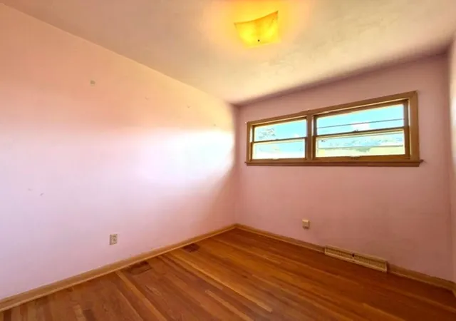 Photo 4 of Single family home for sale at 1236 92nd Avenue W, Duluth, MN 55808 | MLS# 7165152 | Listing updated on 2026-10-28