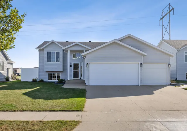Single family home for sale at 4734 51st Street S, Fargo, ND 58104 | MLS# 7165156