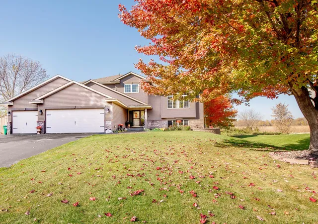 Photo 1 of Single family home for sale at 22940 Rachael Dr, Rogers, MN 55374 | MLS# 7165174 | Listing updated on 2026-10-28