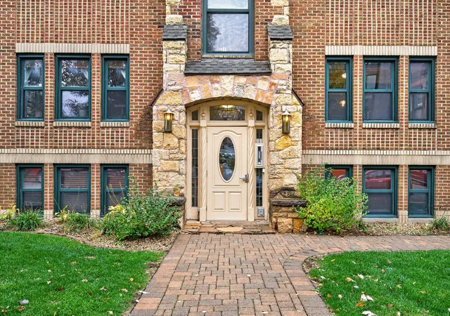 Photo 4 of Condo for sale at 4221 Nicollet Ave #100, Minneapolis, MN 55409 | MLS# 7165190 | Listing updated on 2026-10-29
