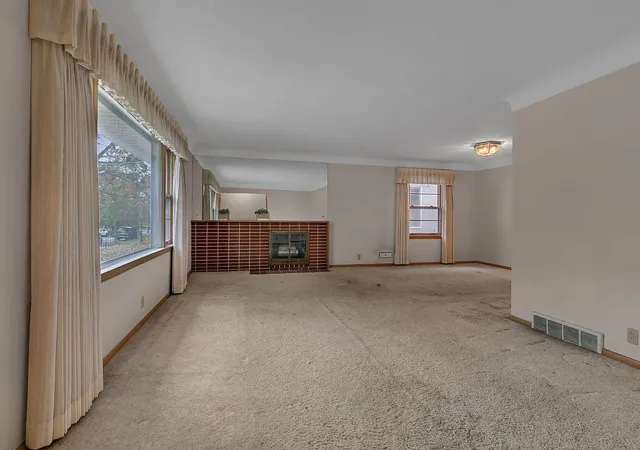 Photo 4 of Single family home for sale at 5216 Bloomington Ave, Minneapolis, MN 55417 | MLS# 7165210 | Listing updated on 2026-10-28