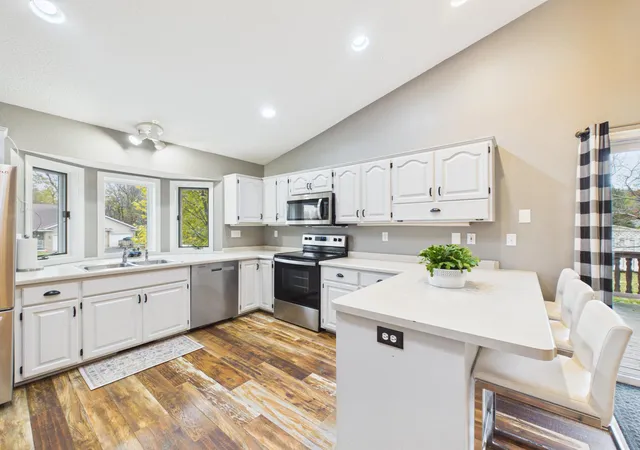 Photo 4 of Single family home for sale at 1814 37th Street S, Saint Cloud, MN 56301 | MLS# 7165215 | Listing updated on 2026-10-29