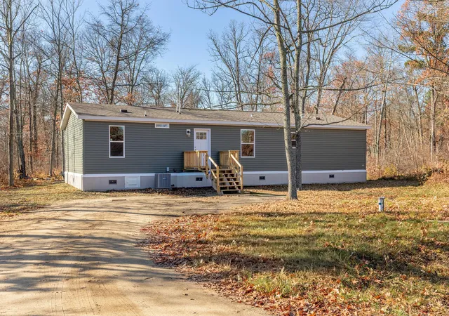 Photo 2 of Single family home for sale at 39797 Majestic Rd, Crosslake, MN 56442 | MLS# 7165227 | Listing updated on 2026-10-30