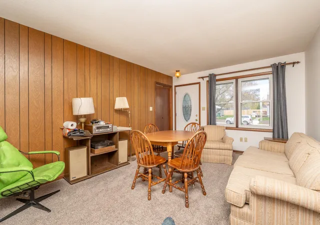 Photo 3 of House for sale at 502 Vine Ave W, Montgomery, MN 56069 | MLS# 7165286 | Listing updated on 2026-10-27