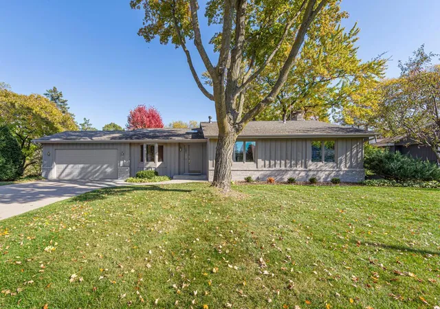 Single family home for sale at 9621 Upton Rd, Minneapolis, MN 55431 | MLS# 7165287