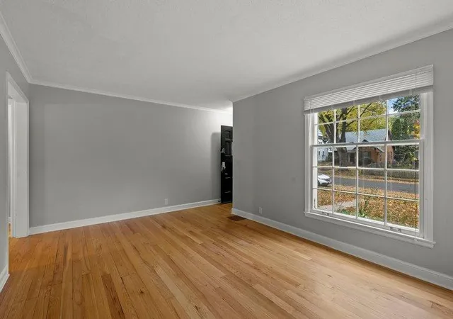 Photo 4 of Single family home for sale at 2942 Zenith Ave N, Minneapolis, MN 55422 | MLS# 7165289 | Listing updated on 2026-10-27