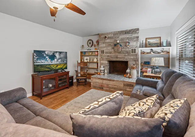 Photo 2 of Single family home for sale at 120 Heritage Dr, Sartell, MN 56377 | MLS# 7165318 | Listing updated on 2026-10-28