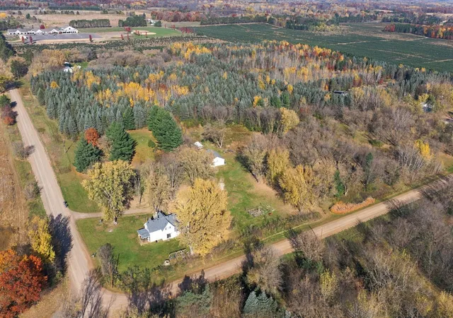 Single family home for sale at 33729 Blackfoot St NW, Cambridge, MN 55008 | MLS# 7165323