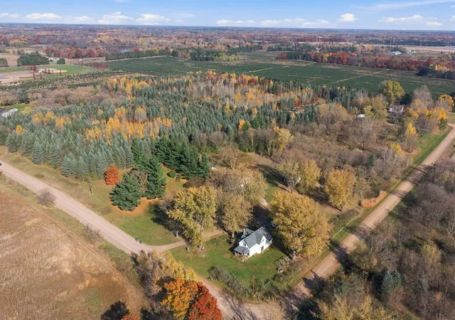 Photo 1 of Single family home for sale at 33729 Blackfoot St NW, Cambridge, MN 55008 | MLS# 7165323 | Listing updated on 2026-10-28