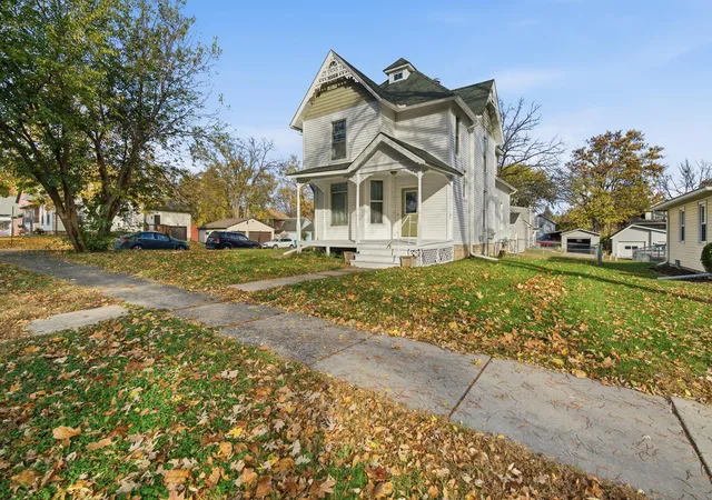 Photo 1 of Single family home for sale at 601 2nd Avenue NE, Waseca, MN 56093 | MLS# 7165347 | Listing updated on 2026-10-31