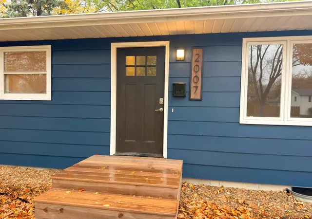 Photo 3 of Single family home for sale at 2007 18th Street S, Moorhead, MN 56560 | MLS# 7165355 | Listing updated on 2026-10-29